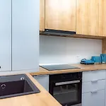 Veli Apartments Coresi 803